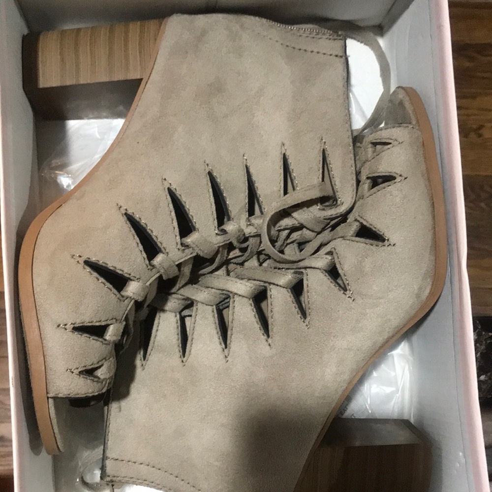 Women's Taupe Lace-Up Ankle Boots